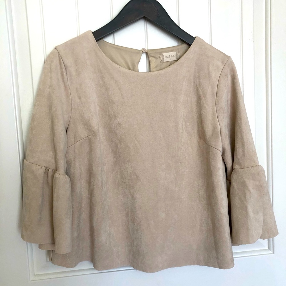 Altar’d state • Cropped Top • Cream • M
